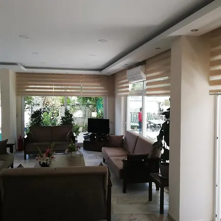 Cagan Kompleks Hotel Antalia